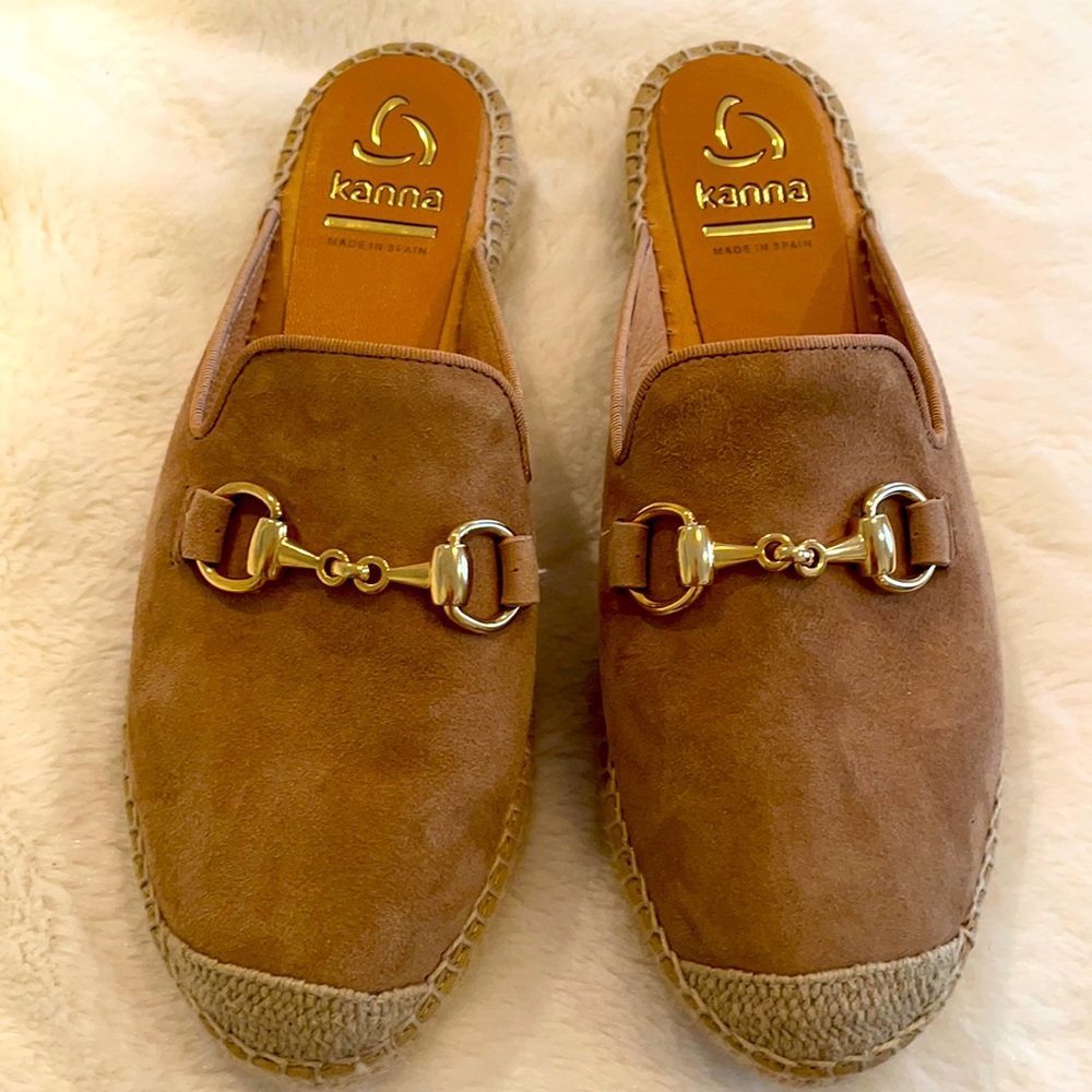 Suede mules